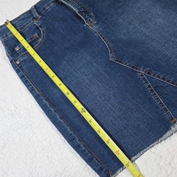 Liquid x Vintage Y2K Stretch Denim Skirt - Picture 3 of 5